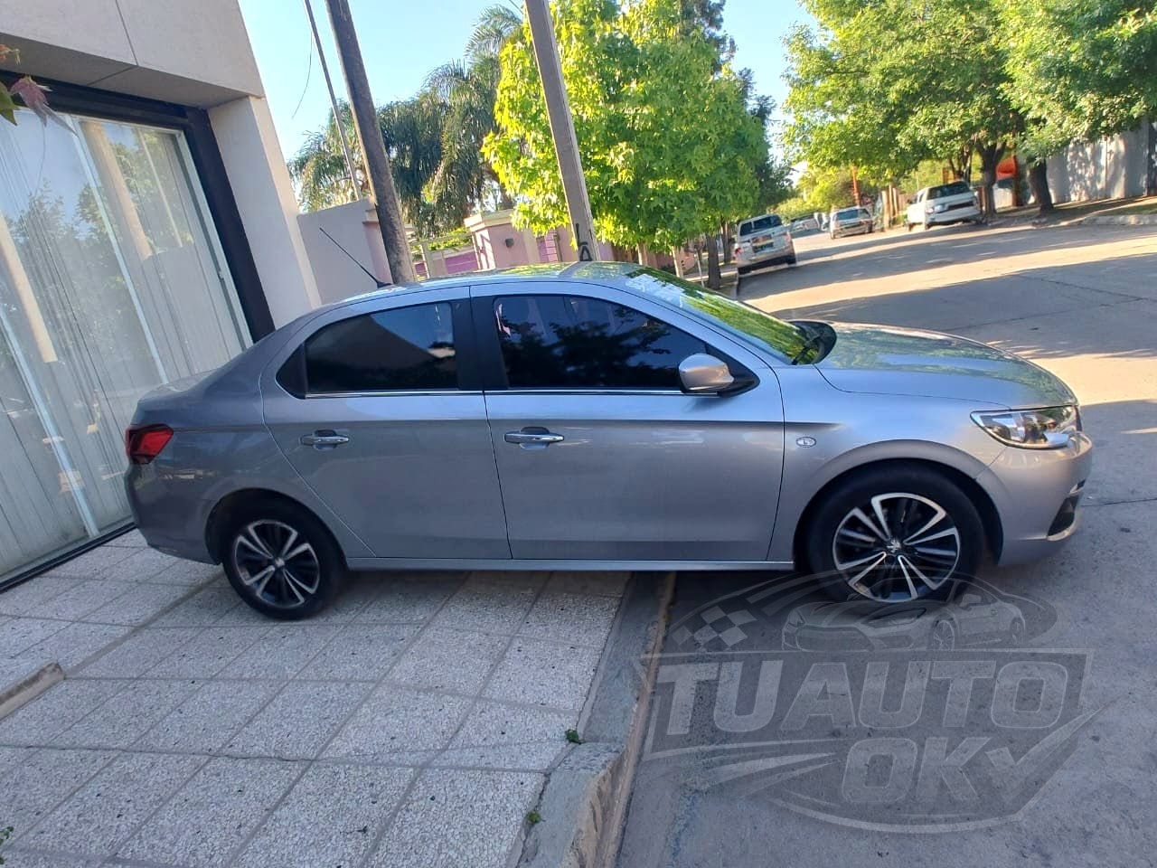 PEUGEOT 301 ALLURE PLUS 1.6 16V, miniatura