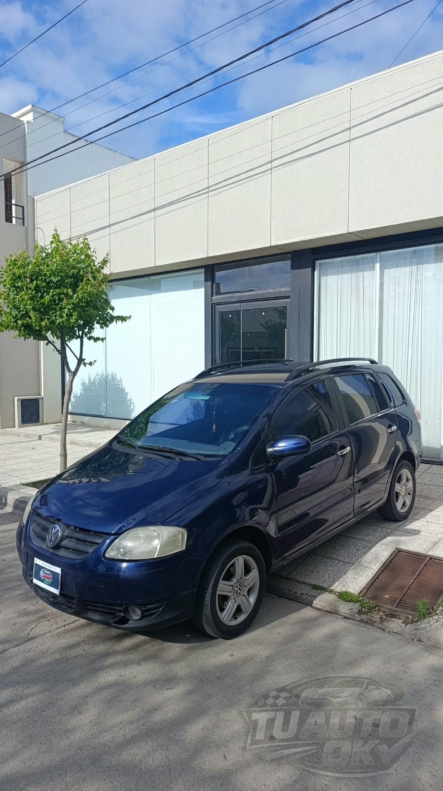 VOLKSWAGEN SURAN 1.6 5 PUERTAS, miniatura