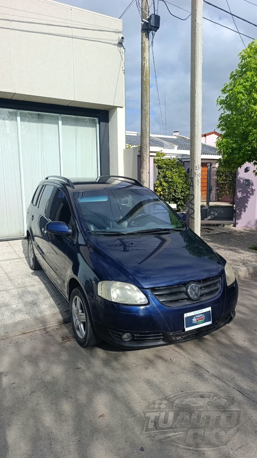 VOLKSWAGEN SURAN 1.6 5 PUERTAS
